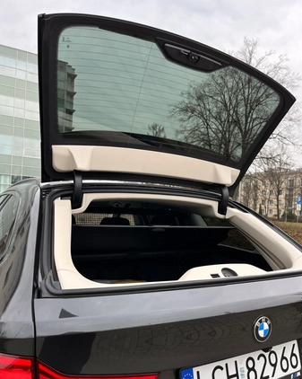 BMW Seria 5 cena 155000 przebieg: 56000, rok produkcji 2019 z Warszawa małe 277